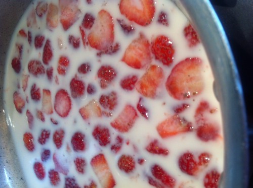 tarte,rhubarbe,fraise,crème pâtissière à la fraise,confiture de fraise